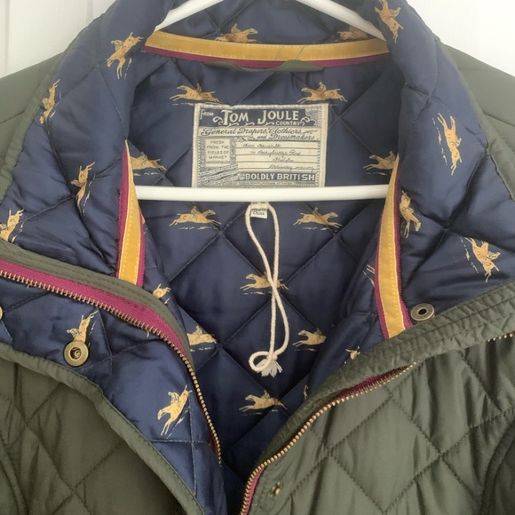 Green Quilted Jacket - Picture 2 of 7